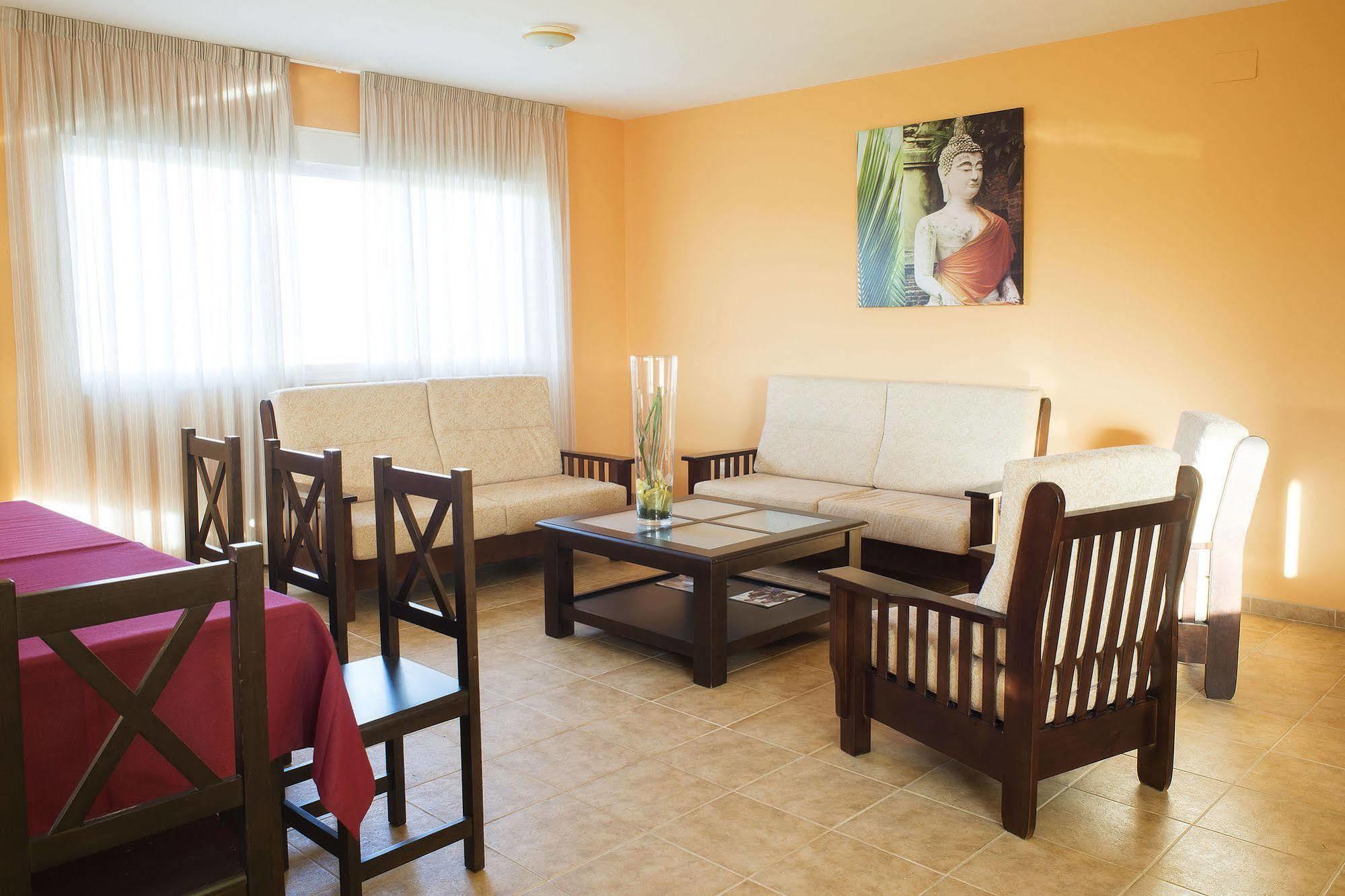 Hotel Restaurante Sostenible La Laguna Brozas Екстер'єр фото